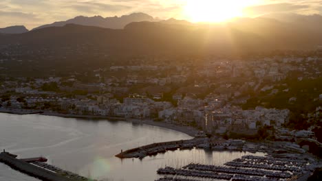 Blick-Auf-Den-Hafen-Von-Javea-Bei-Sonnenuntergang-Von-Cabo-San-Antonio