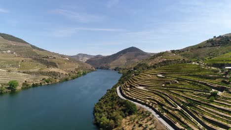 Atemberaubende-Landschaft-Des-Douro-Tals