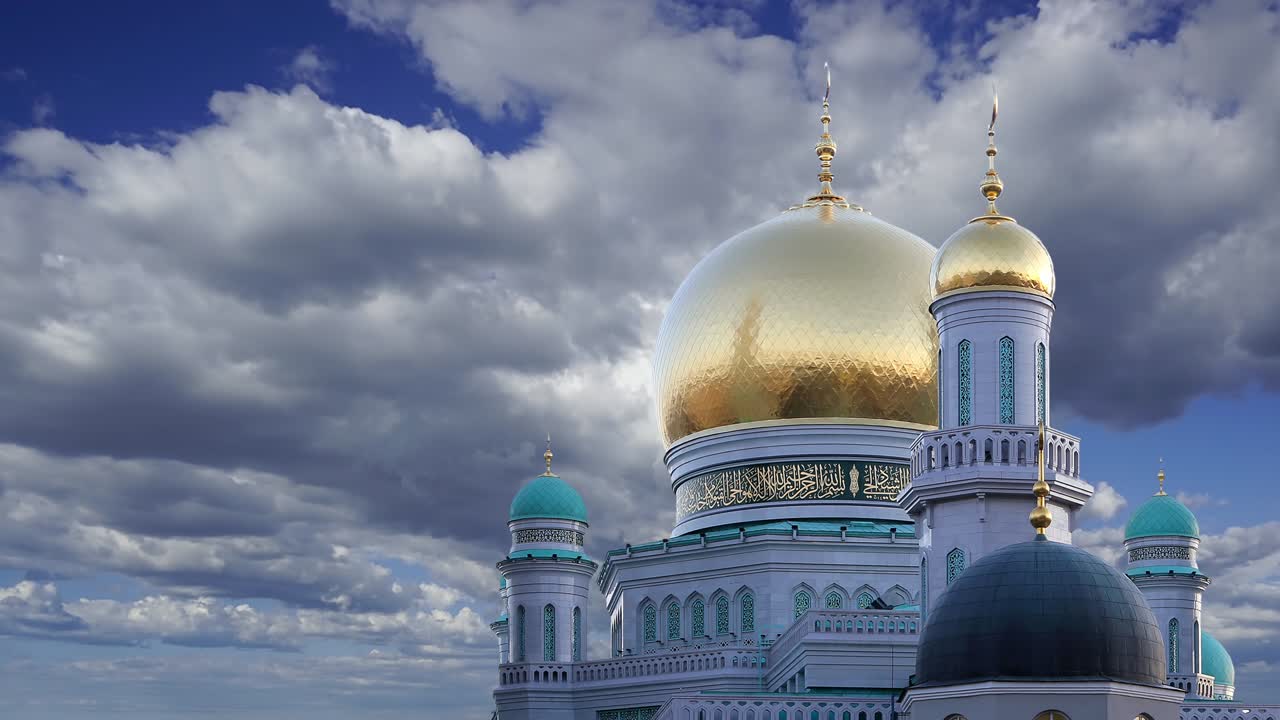 모스크바 대성당 모스크, 움직이는 구름에 대항하여, 러시아 - 모스크바의 주요 모스크, 새로운 랜드마크