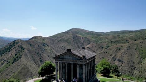 vídeo de drones de alta definición de 4k del antiguo templo garni en armenia