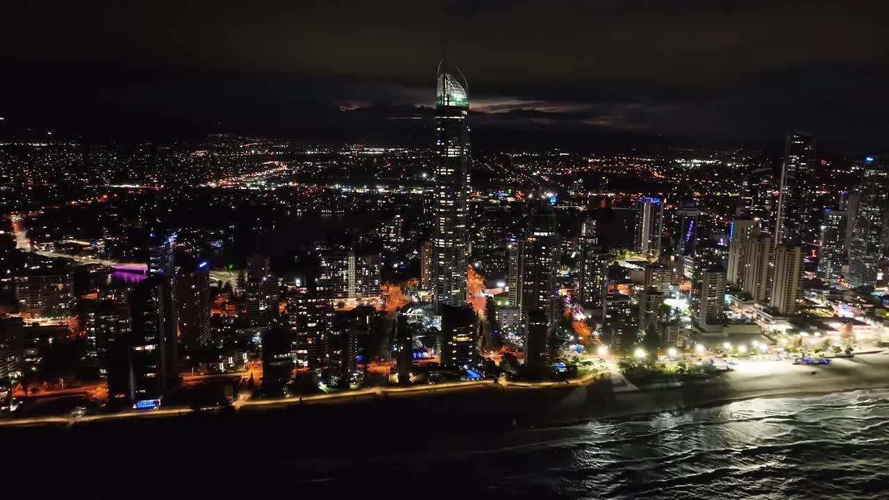 衝浪樂園 4k 夜間無人機影片