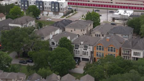 Birds-eye-view-of-affluent-homes-in-Houston,-Texas