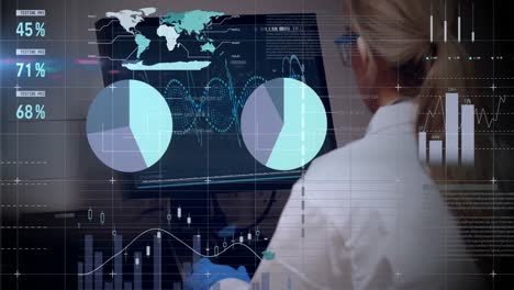 animación del procesamiento de datos científicos sobre una científica caucásica con una computadora en el laboratorio