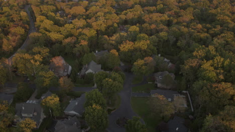 Nice-houses-and-cul-de-sac-amongst-trees-in-St