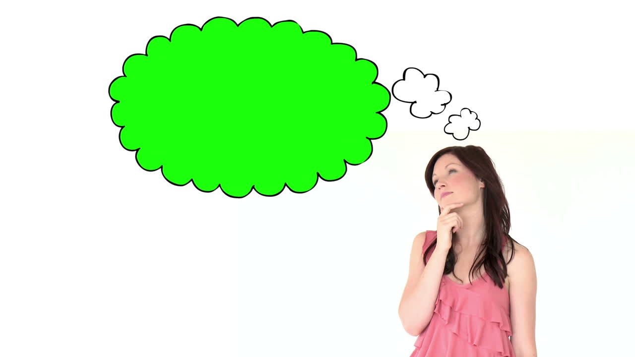 젊은 갈색 여성은 생각