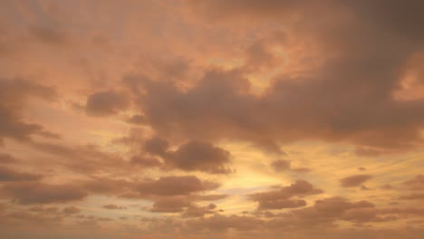 dulce sol tiempo lapso conjunto paisaje increíble luz de la naturaleza cielo paisaje nublado.