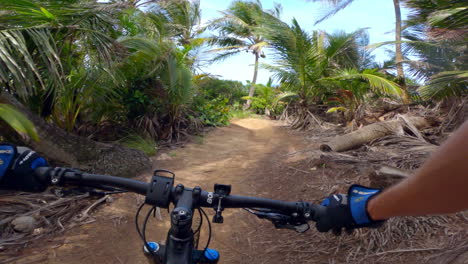 Mountainbiken-In-Puerto-Rico-Am-Neuen-Ozean