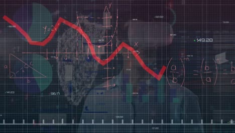 Animación-Del-Procesamiento-De-Datos-Sobre-Un-Hombre-De-Negocios-Caucásico-Usando-Auriculares-Vr