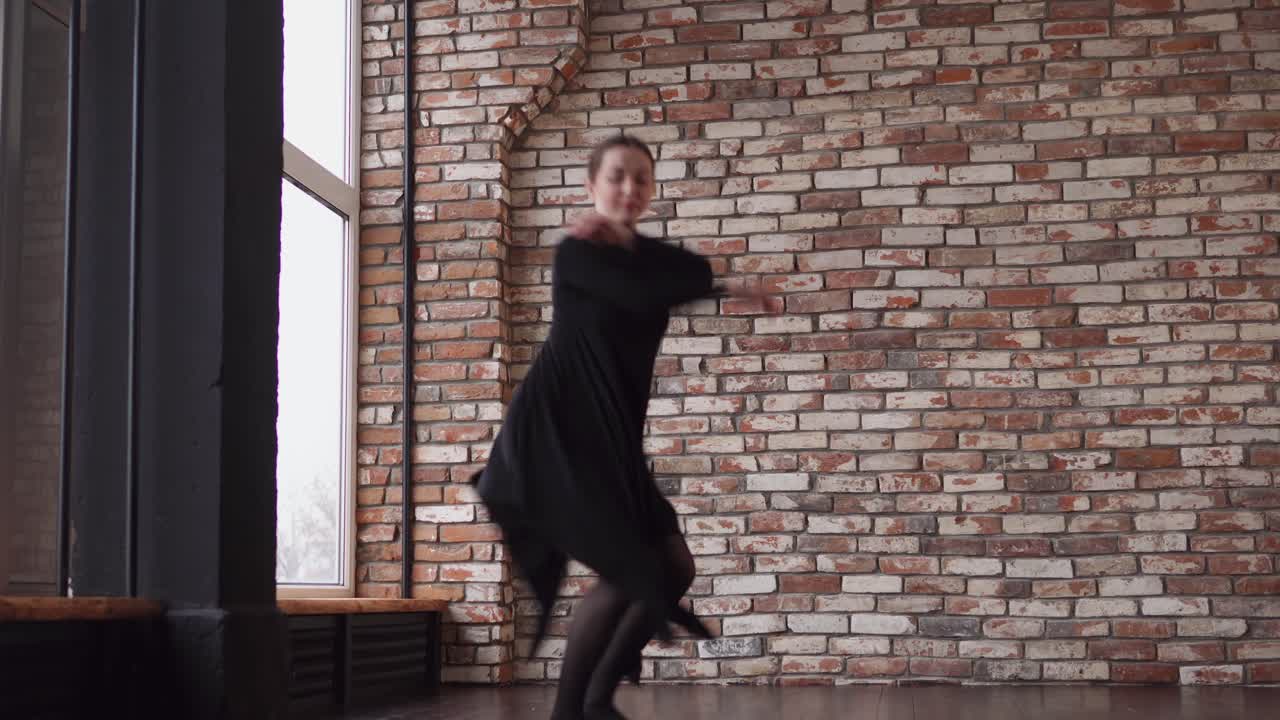 bailarina de ballet en un estudio