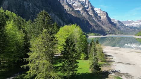 Zona-Turística-De-Glarnerland,-Näfels,-Cantón-De-Glarus,-Suiza