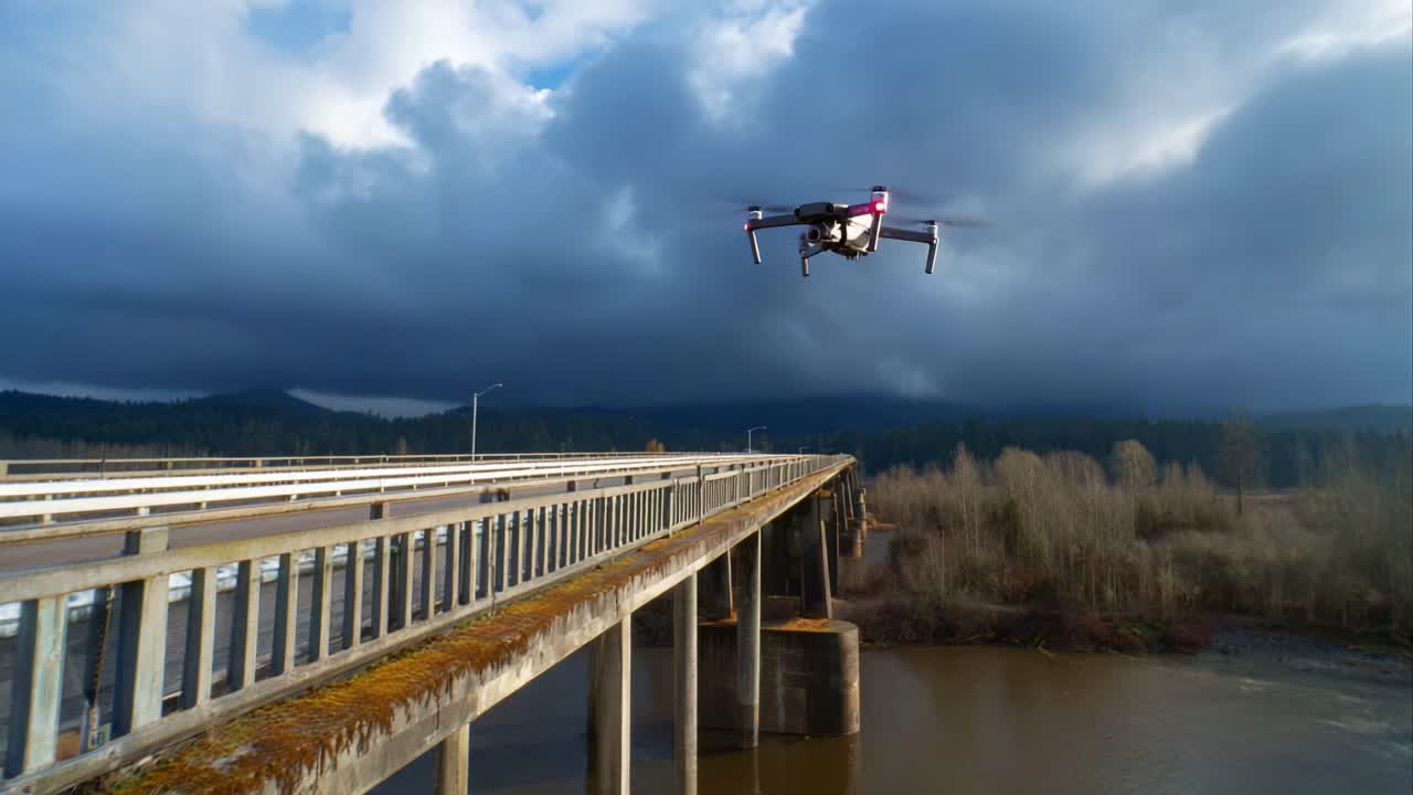Un drone cattura incredibili viste aeree di un ponte immerso in una natura rigogliosa e con un cielo spettacolare, perfetto per esplorare la tecnologia avanzata di imaging.