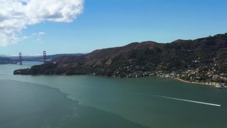 California-Coastline-in-Bay-Area-of-San-Francisco-and-Sausalito,-Aerial