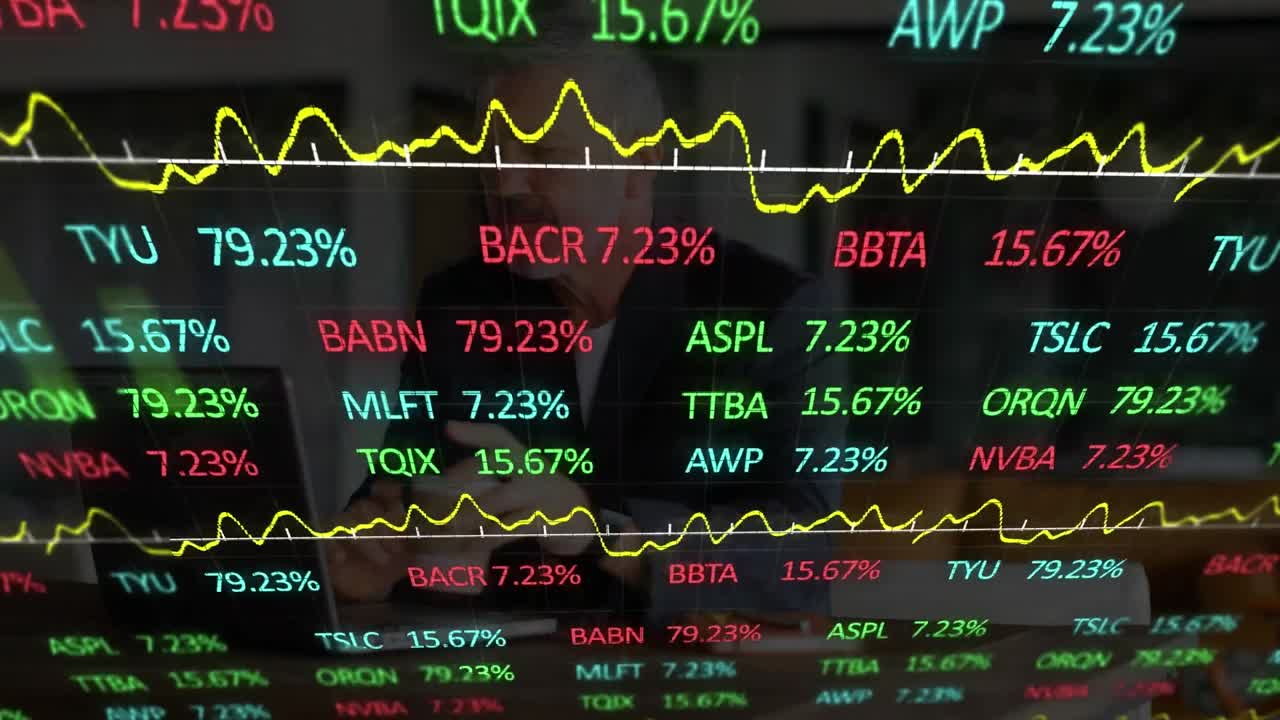 Animasjon av finansiell databehandling over forretningsmann som bruker bærbar datamaskin