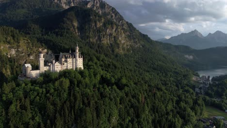 castillo de neuschwanstein alpes bávaros alemania