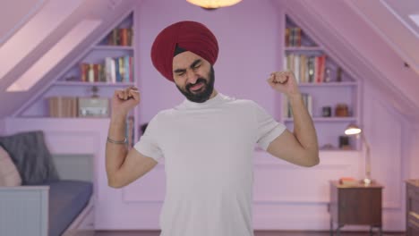 hombre indio sikh cansado y somnoliento