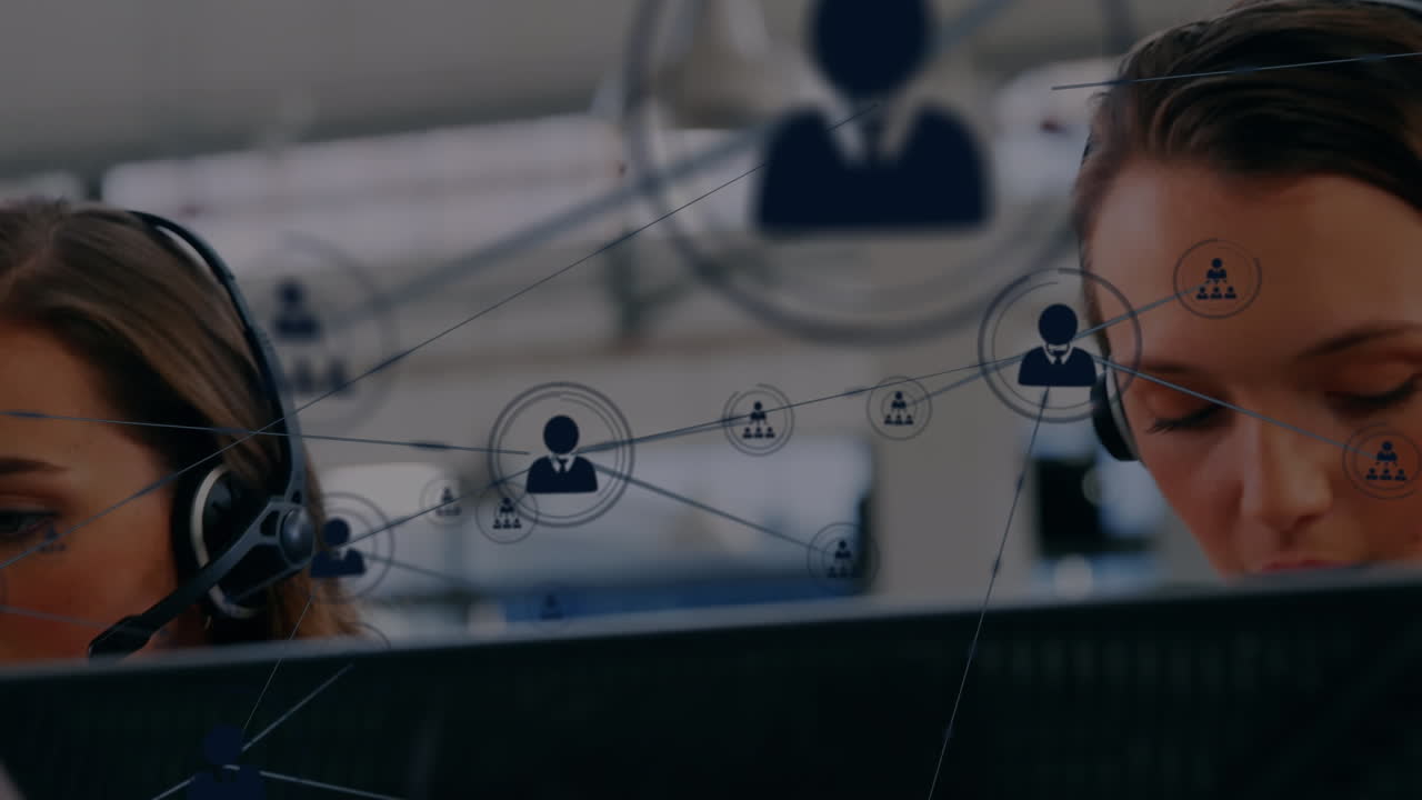 animación de la red de conexiones e iconos sobre personas de negocios que usan auriculares