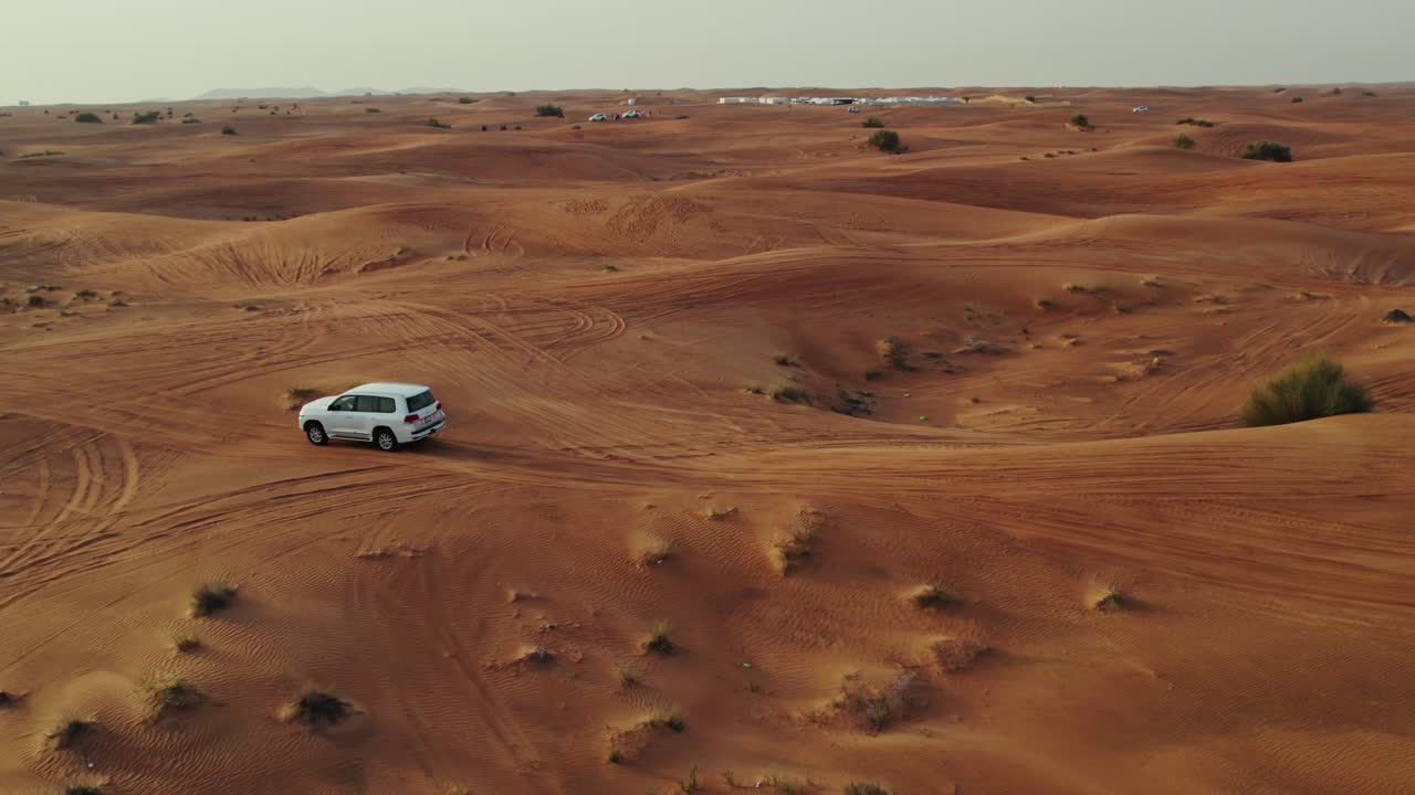 uae의 사막 모험