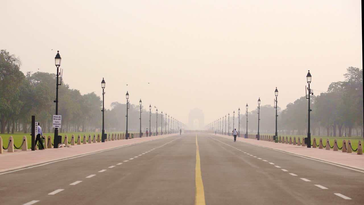 성수기 겨울의 델리 오염