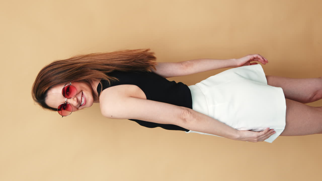 mujer en el rodaje de moda