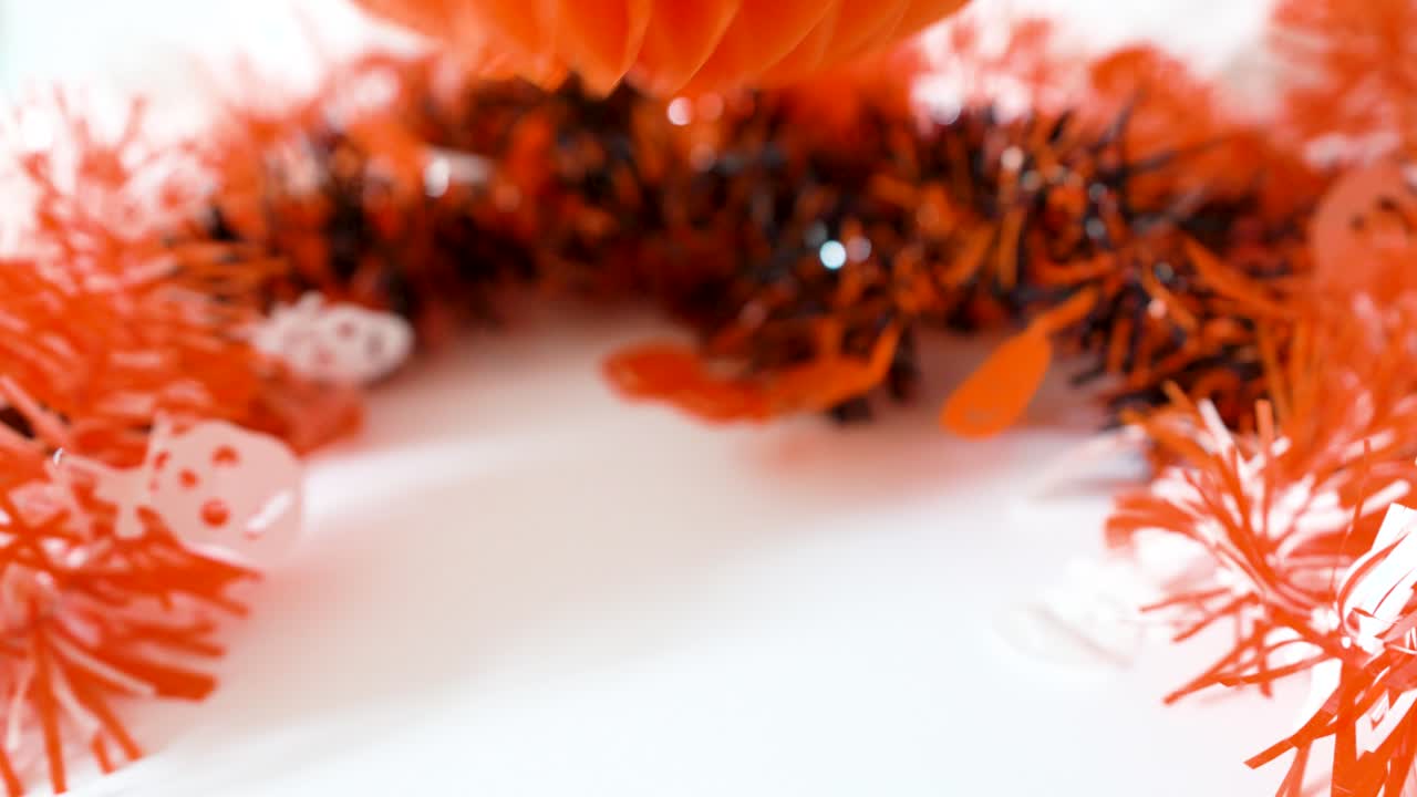 бумажные тыквы на хэллоуин и подвесной декор, макет для стимулирования продаж, фоновая сцена