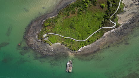 cementerio de barcos de greenpoint en el área de bluff en nueva zelanda, vista superior aérea