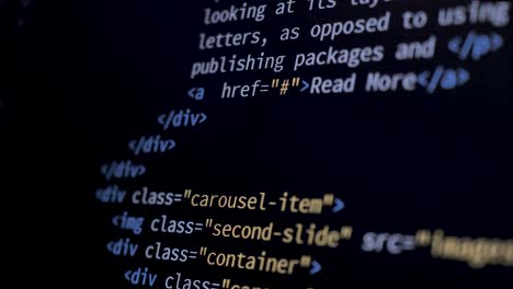 4k close-up shot html-tagcode op pc-monitor scroll naar beneden