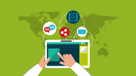 usando tabletas con las manos de la tecnología de las redes sociales