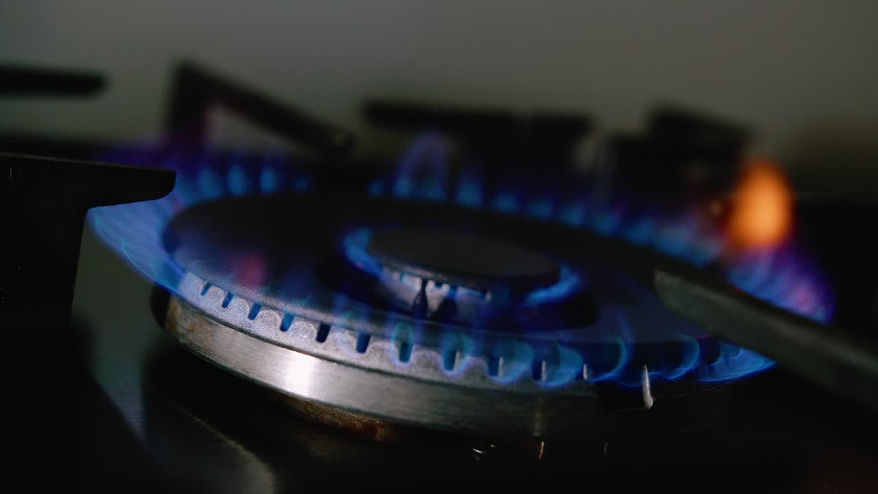 부 버너를 켜고