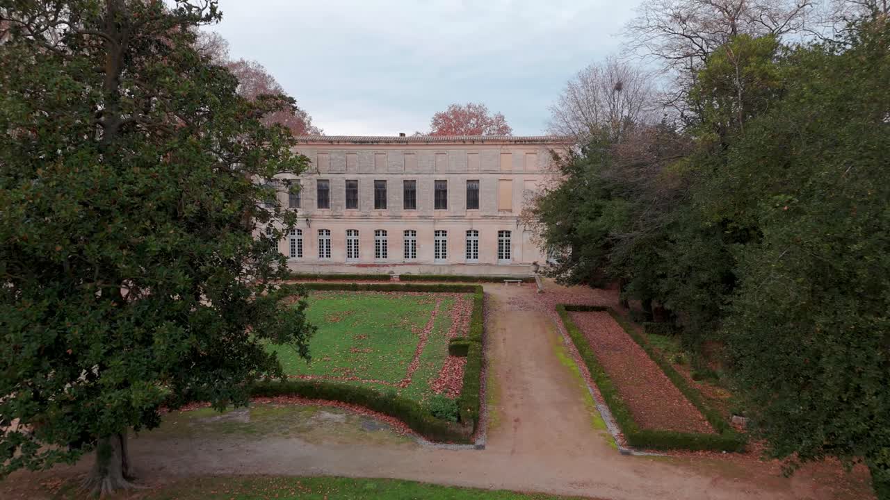 에브케스 성 (eveques castle) 의 공중 촬영