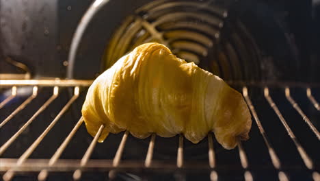 Timelapse-Of-Croissant-Baking-In-The-Oven