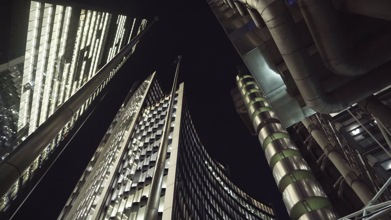 London skyscrapers at night