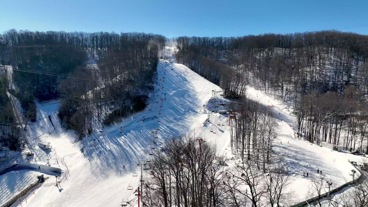 aerial push in to ober mountain ski area in gatlinburg tennessee