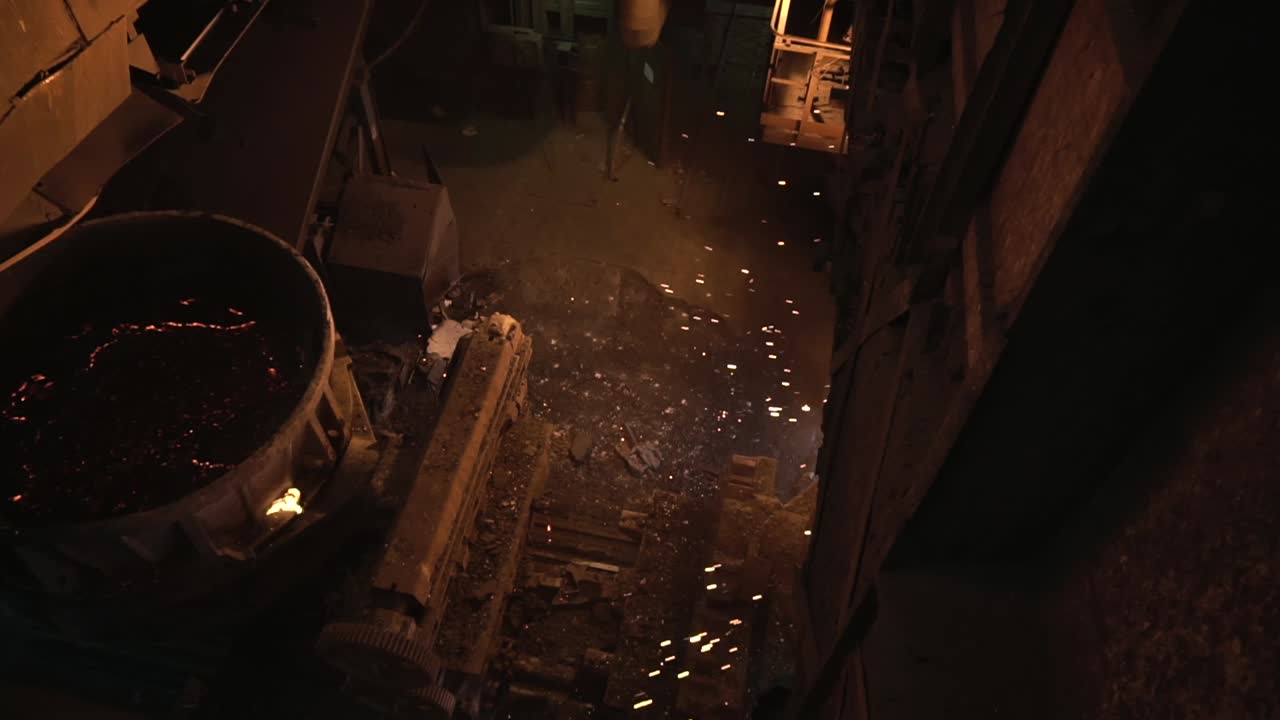 산업 주조실 내부