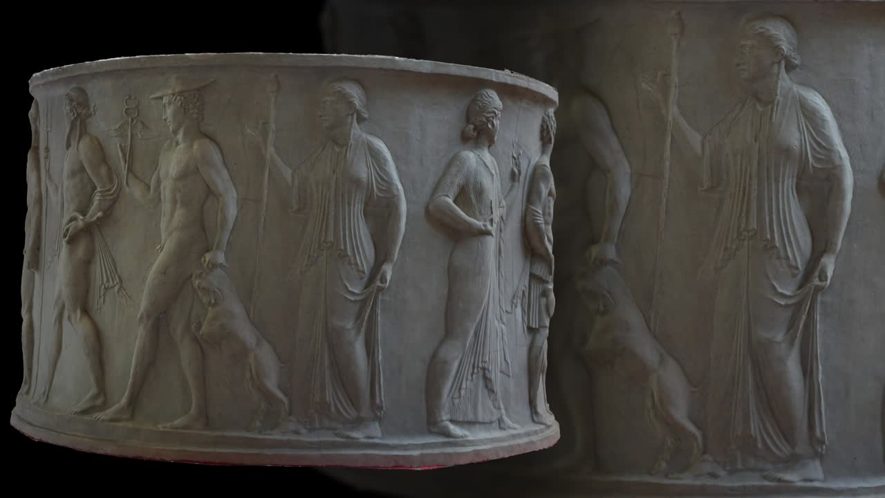 Circular puteal with reliefs of deities-compositon