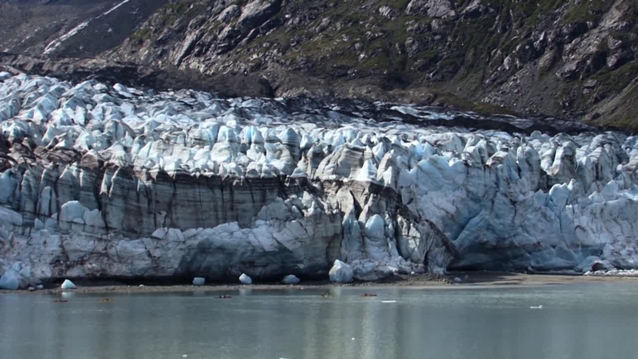 gran glaciar en el parque nacional de la bahía de los glaciares alaska