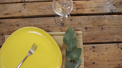 Various-cutlery-on-wooden-table-4k