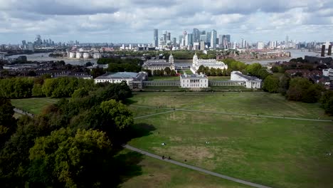 Panoramic-overview-shot-watching-over-greenwich-and-London-skyline