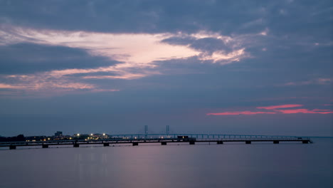 Sonnenuntergang-Schweden-Dänemark-Grenzbrücke