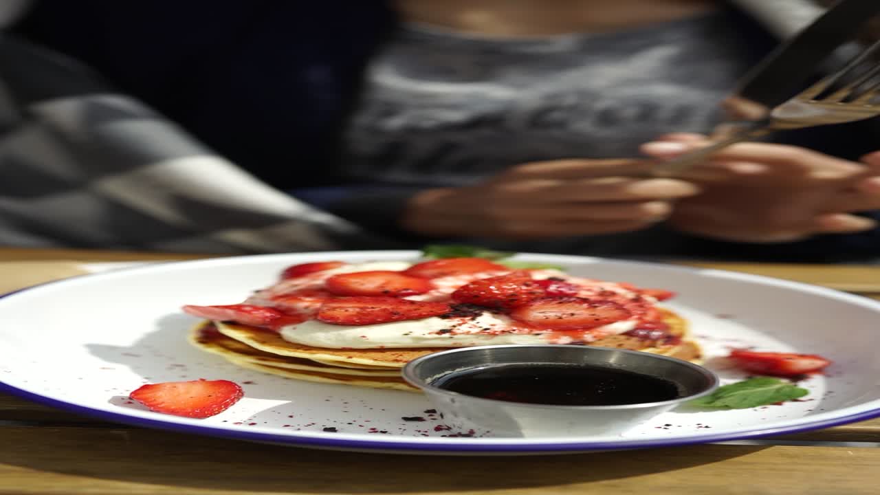 deliciosas panqueques de fresa