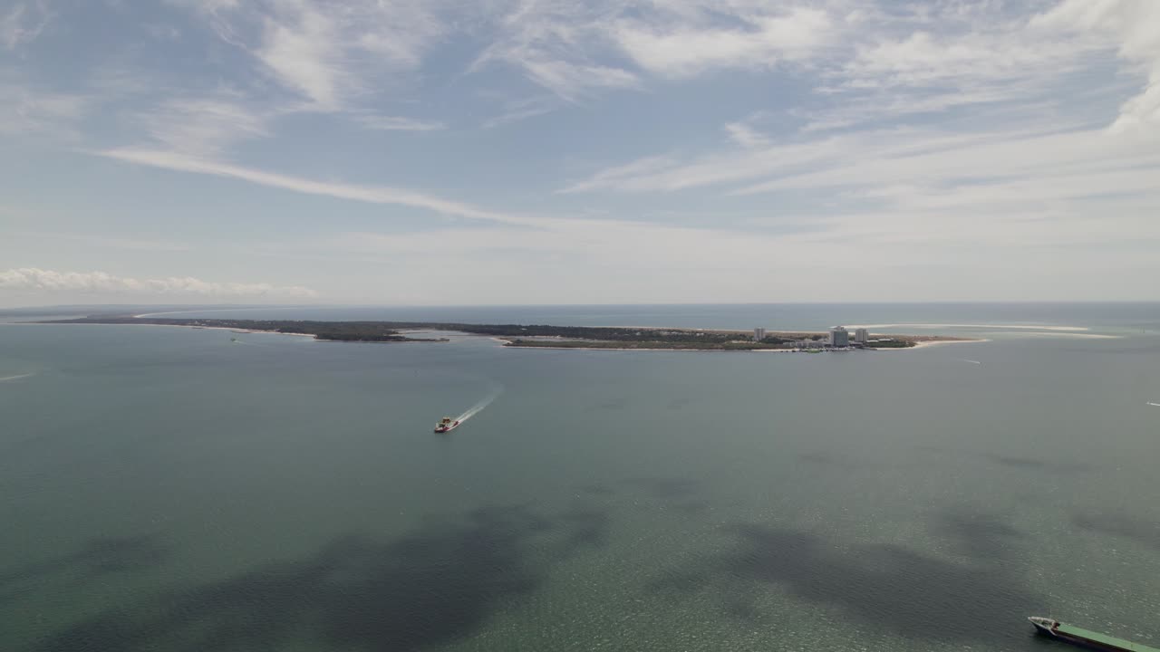 세투발, 포르투갈에서 보이는 트로이아 반도; 돌아오는 페리