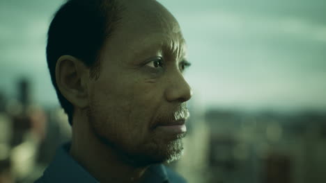 old-African-American-man-outdoors-during-the-daytime