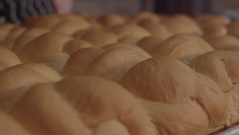 Primer-Plano-De-La-Superficie-Del-Pan-De-Rollo-De-Cena