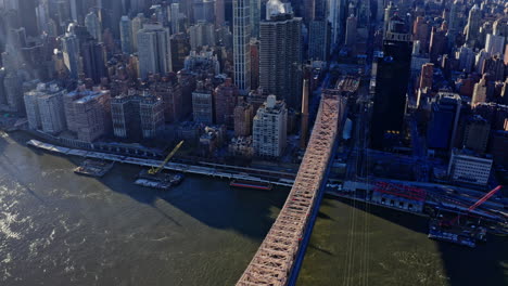 queensboro bridge towards manhattan