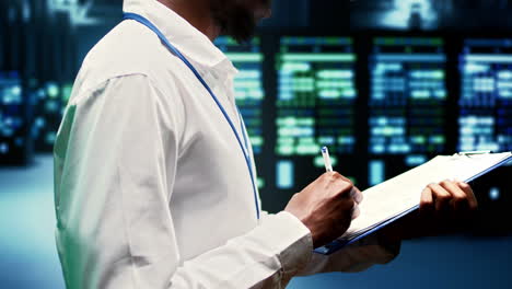 ingeniero de comprobación de servidores web