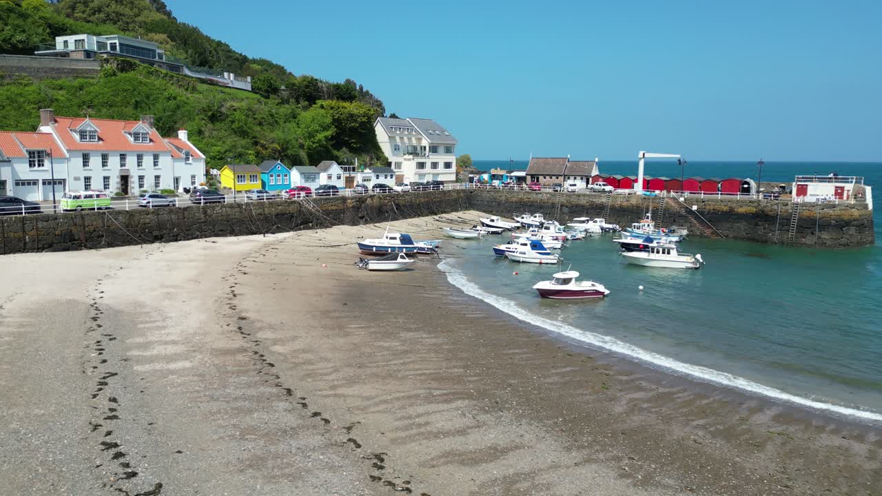 로젤, 하버 채널 섬, 저지 드론, 항공기