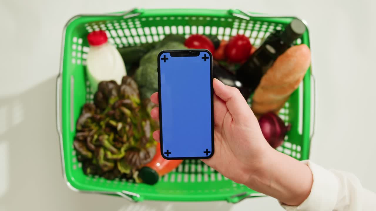 Shopping Basket with Smartphone