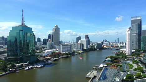 Hermosa-Arquitectura-De-Edificios-Alrededor-De-La-Ciudad-De-Bangkok-En-Tailandia