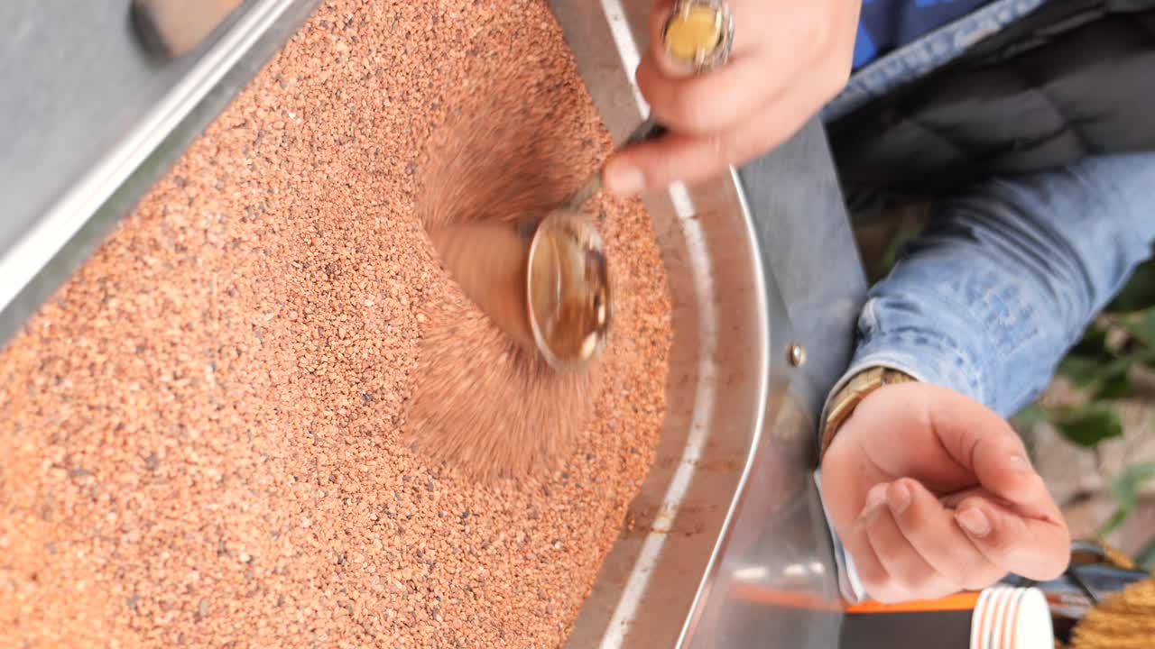 preparando café turco