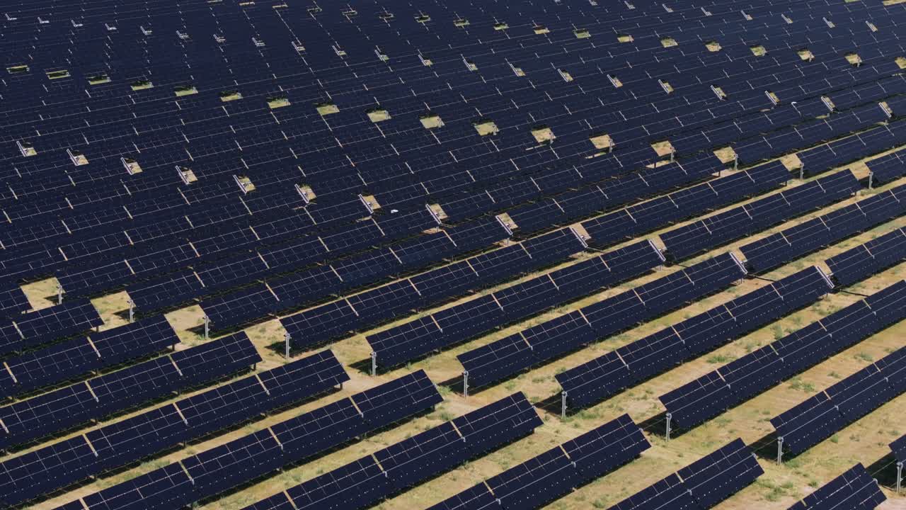 Expansive solar farm in Nevada, showcasing renewable energy innovation