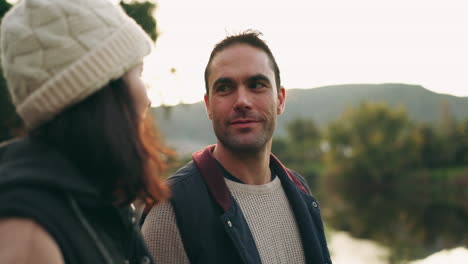 pareja, al aire libre y vista con puesta de sol